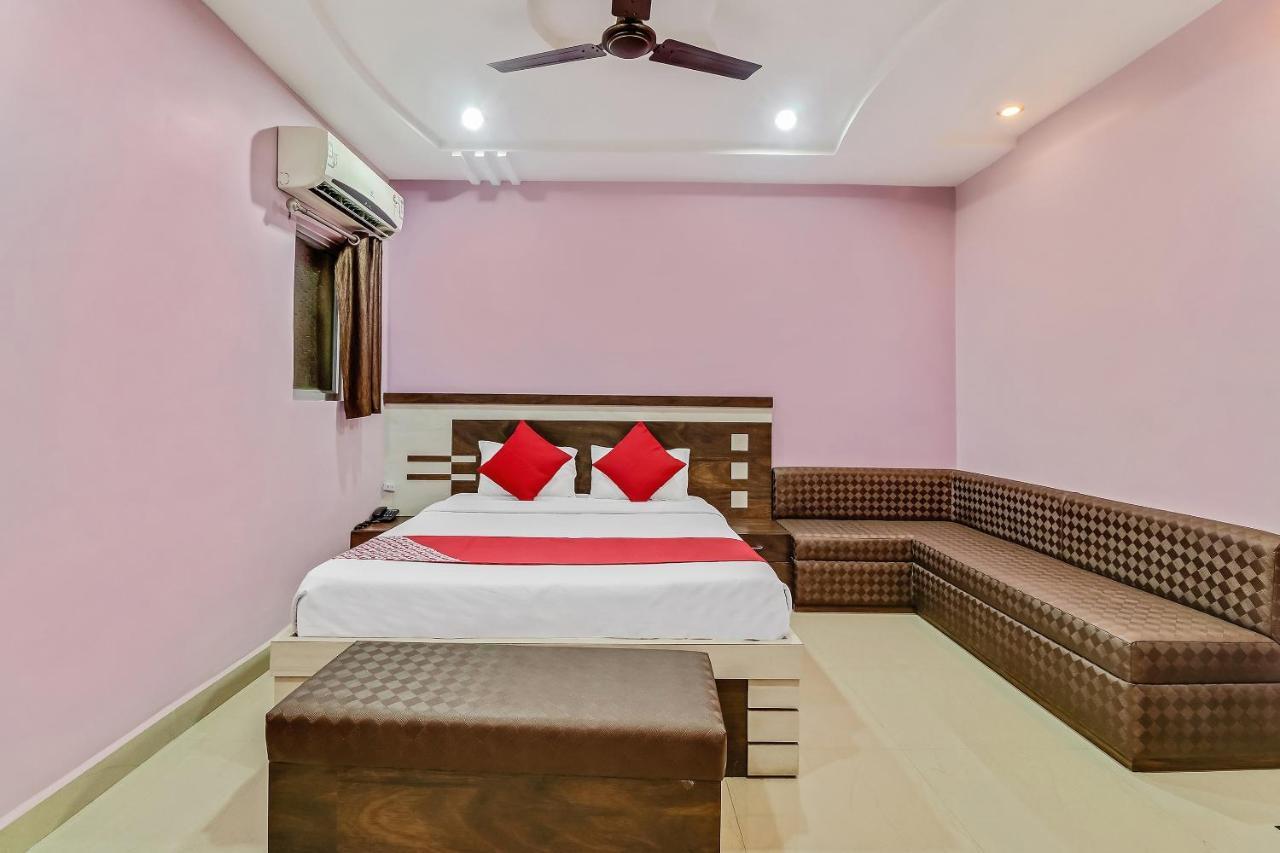 Super Hotel O Royal Raj Nandgaon Экстерьер фото
